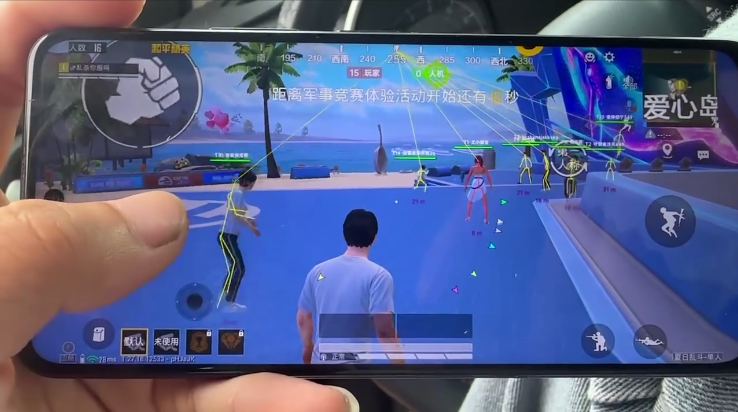 和平精英《地狱犬》外挂